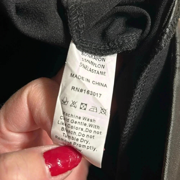 Princess Polly faux leather pants,women size 8, black,zipper,stretchy,party,goth - Picture 14 of 15